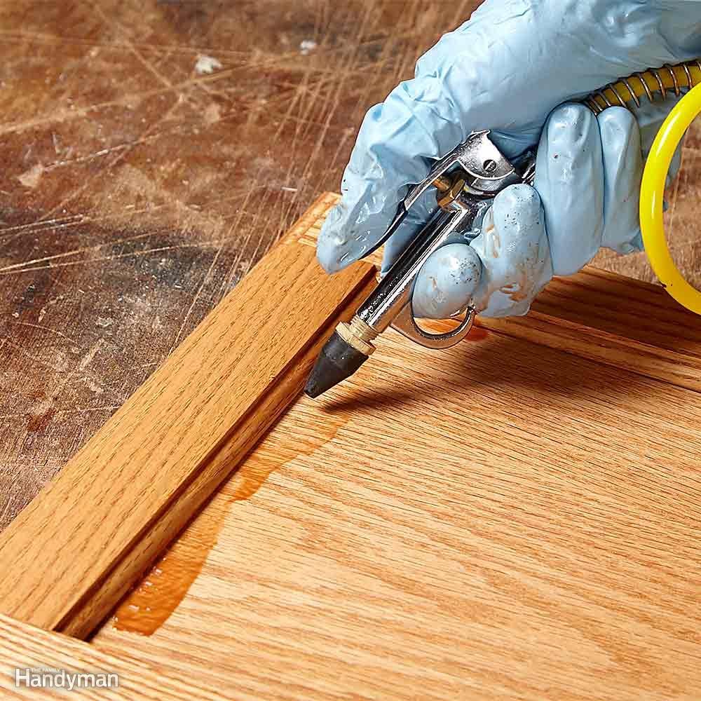 Stain with a Compressor Stain with a Compressor