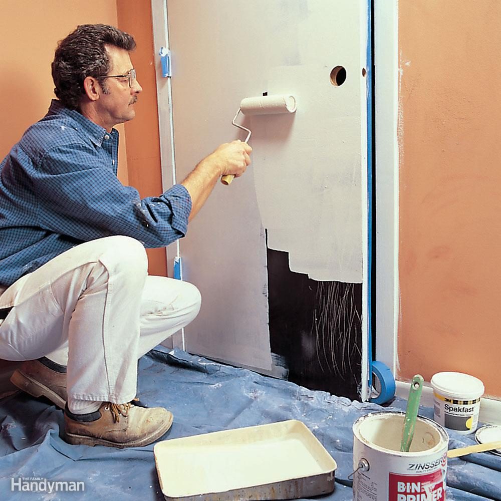 Prime the entire door before painting