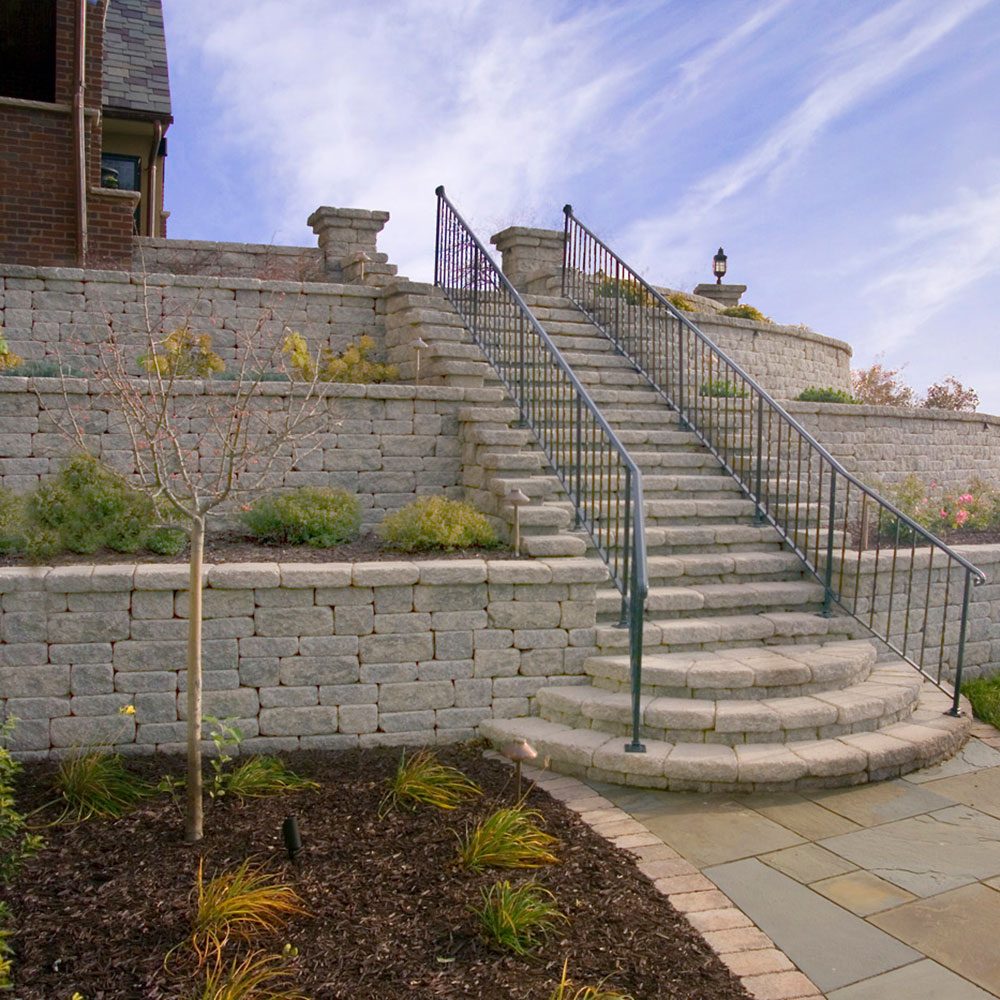 A retaining wall with tiers | Construction Pro Tips