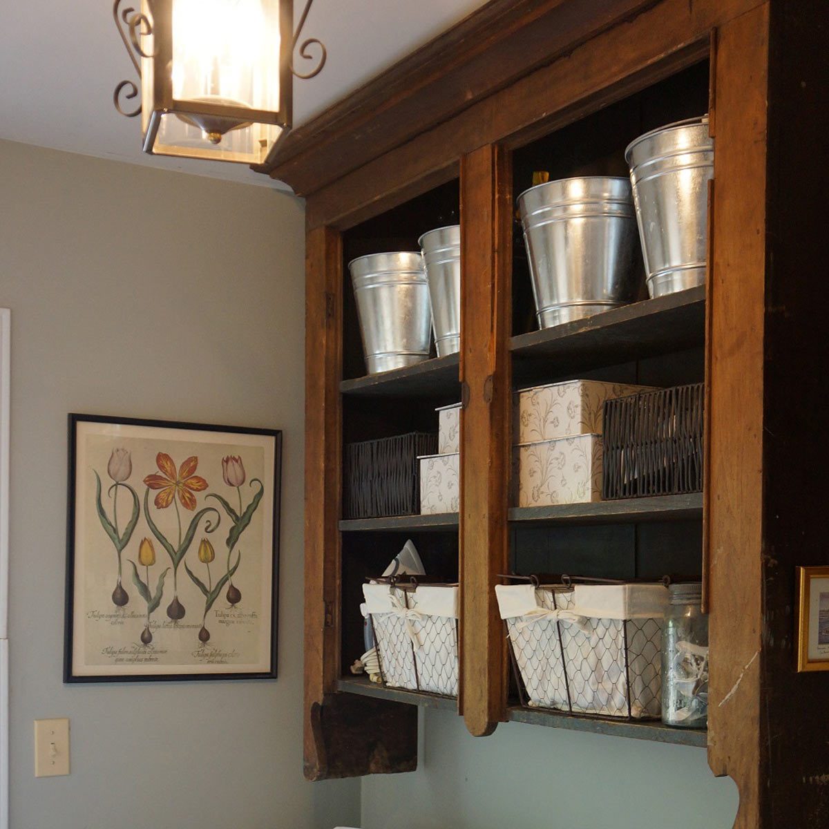 Farmhouse Look: Open Shelving