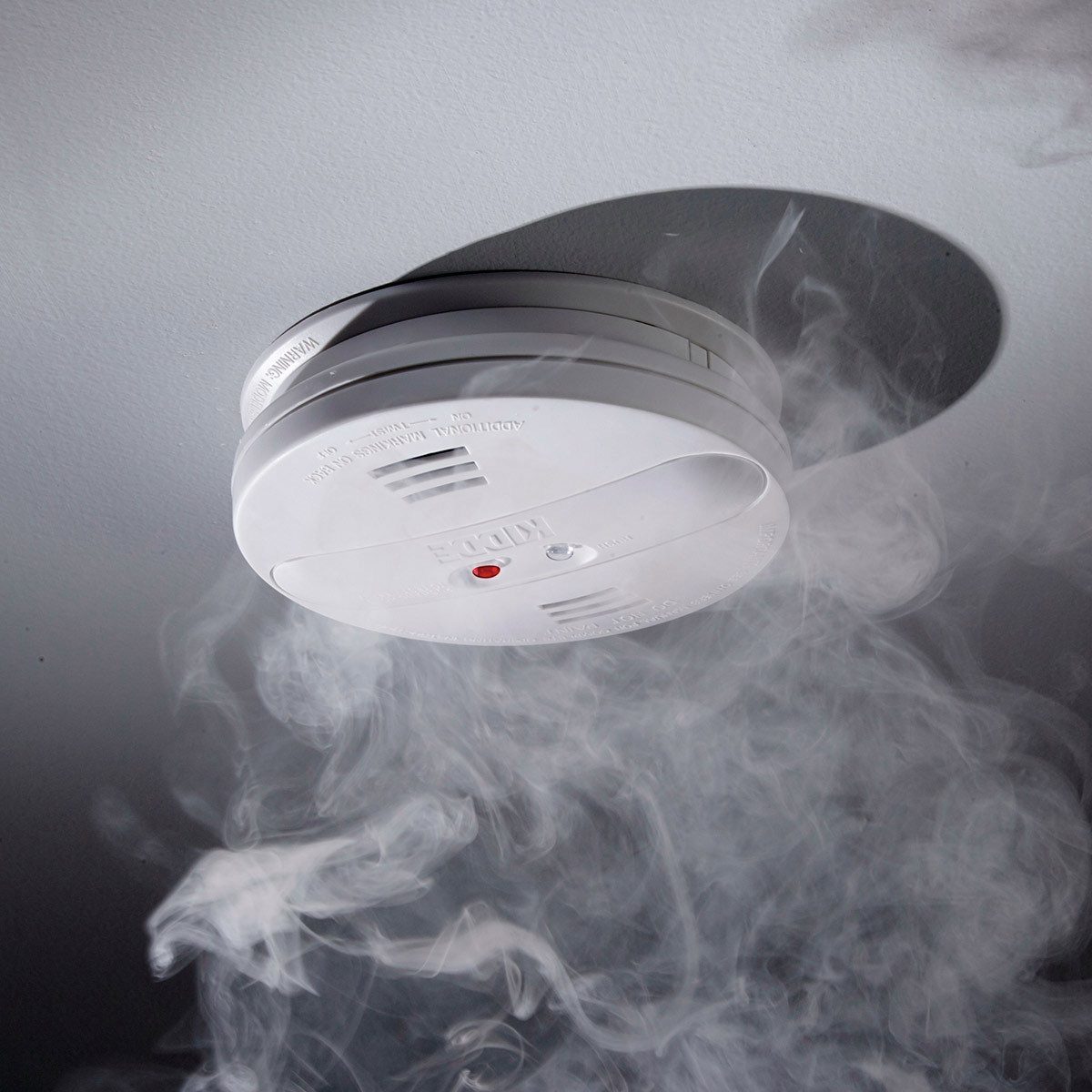 smoke detector with smoke