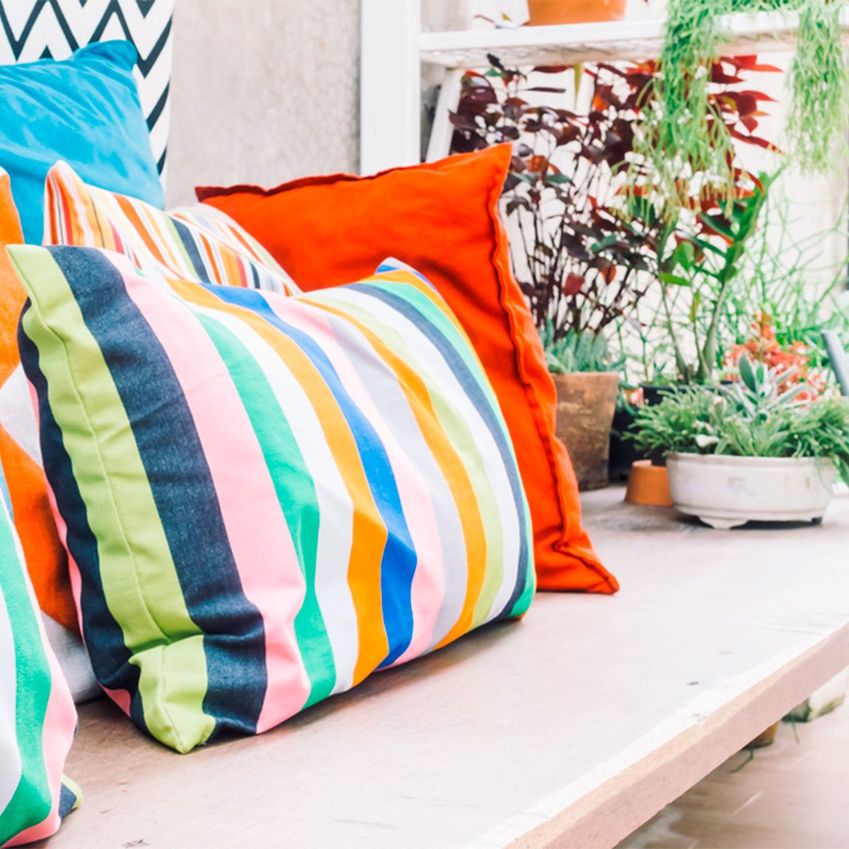 outdoor pillows accessories