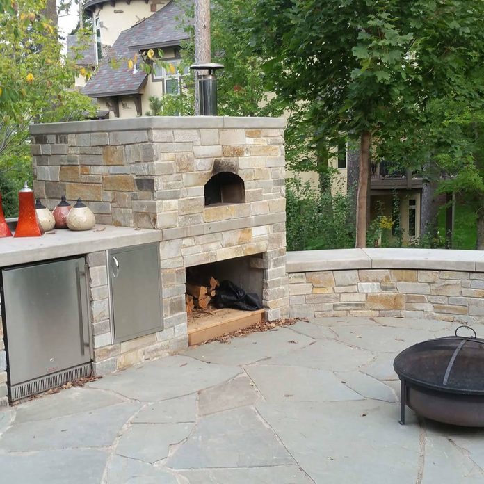 flagstone patio materials