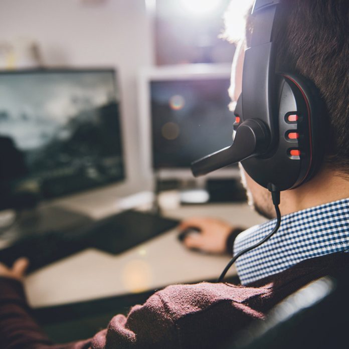 gamer gaming headphones computer video games