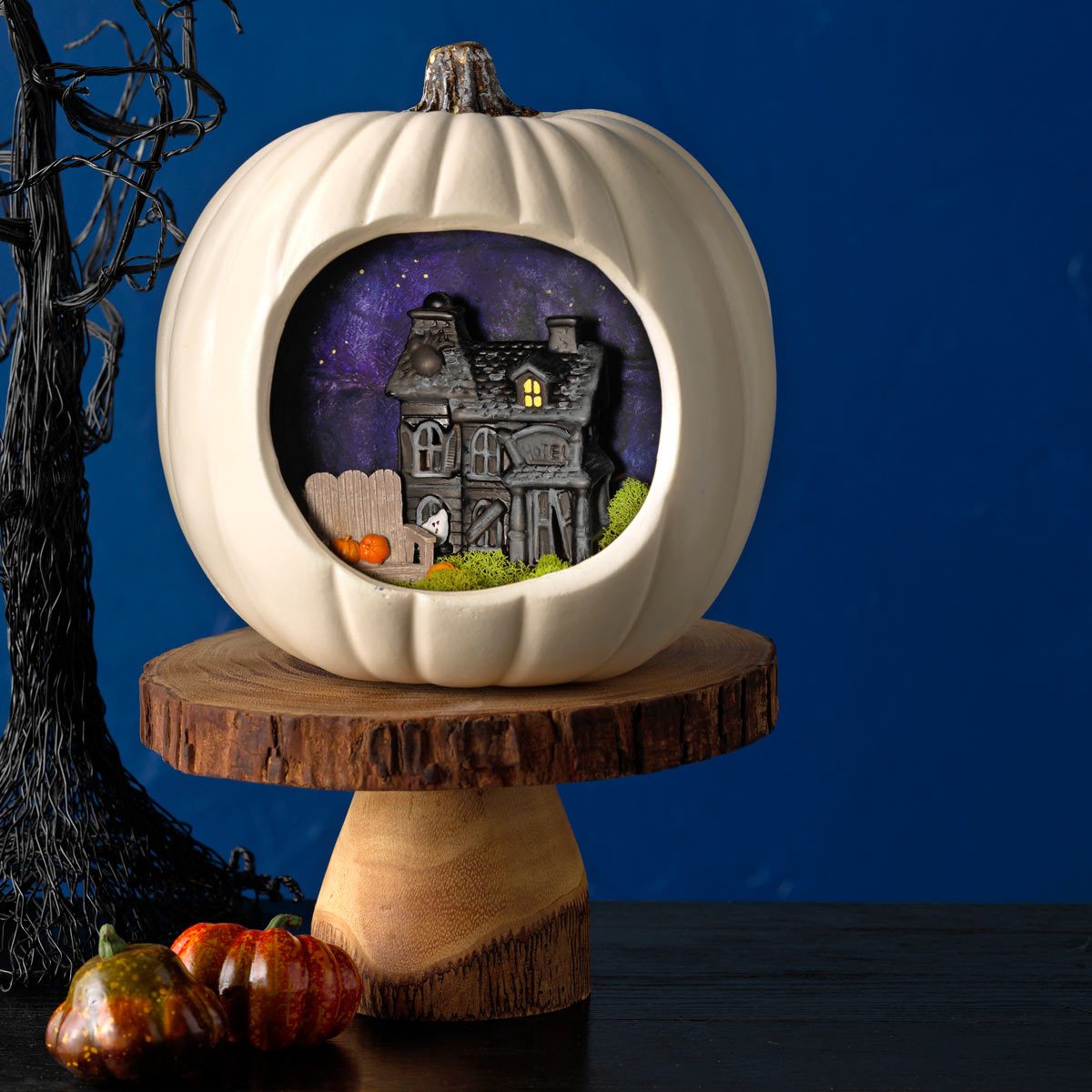 Creative Pumpkin Ideas: Creepy Cottage