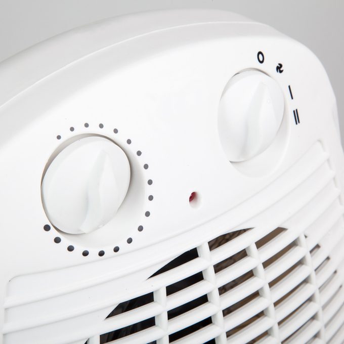 shutterstock_328076534 electric space heater