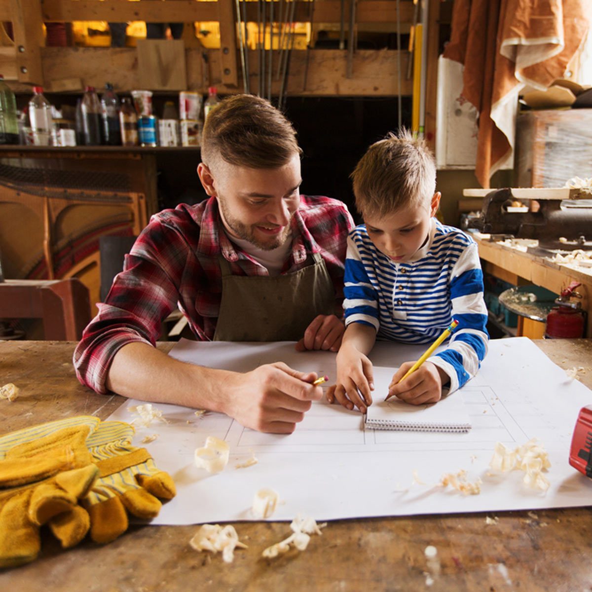 shutterstock_454893235-1200x1200 teaching a kid son how to diy draw