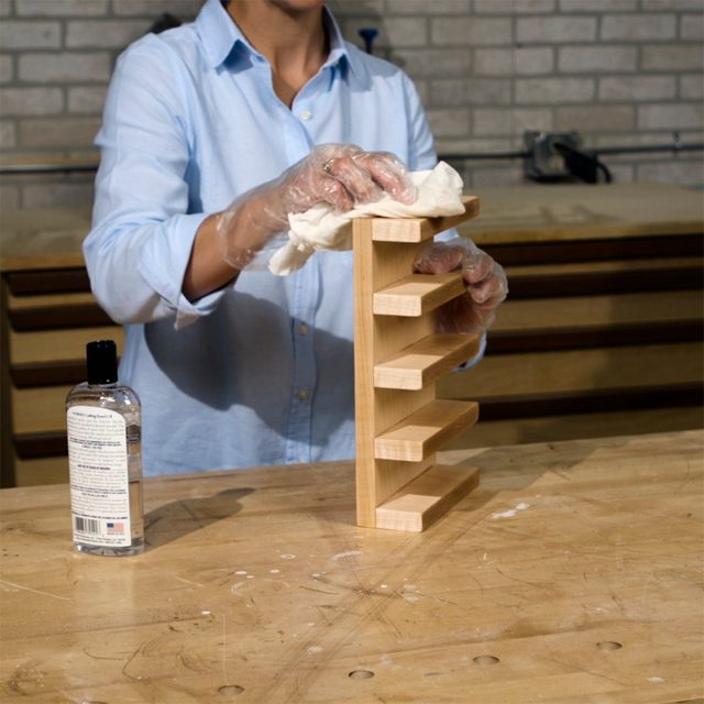 taco holder adding more oil