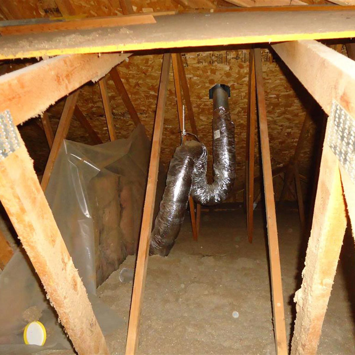 Air-Trap-at-kitchen-exhaust Photo: Courtesy of Structure Tech Home Inspector Nightmares