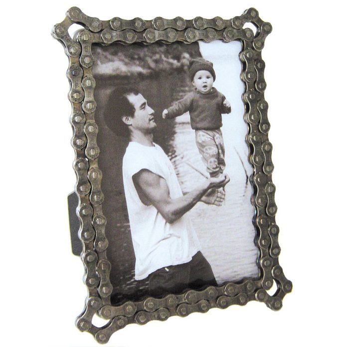 bike-chain-picture-frame