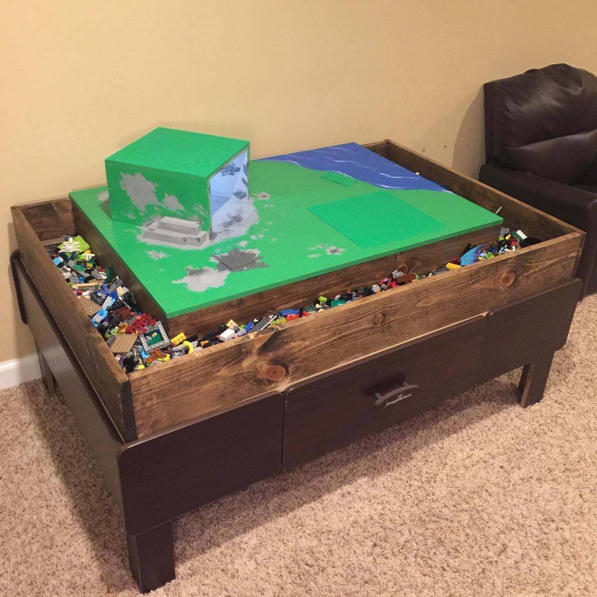 Magnificent LEGO table