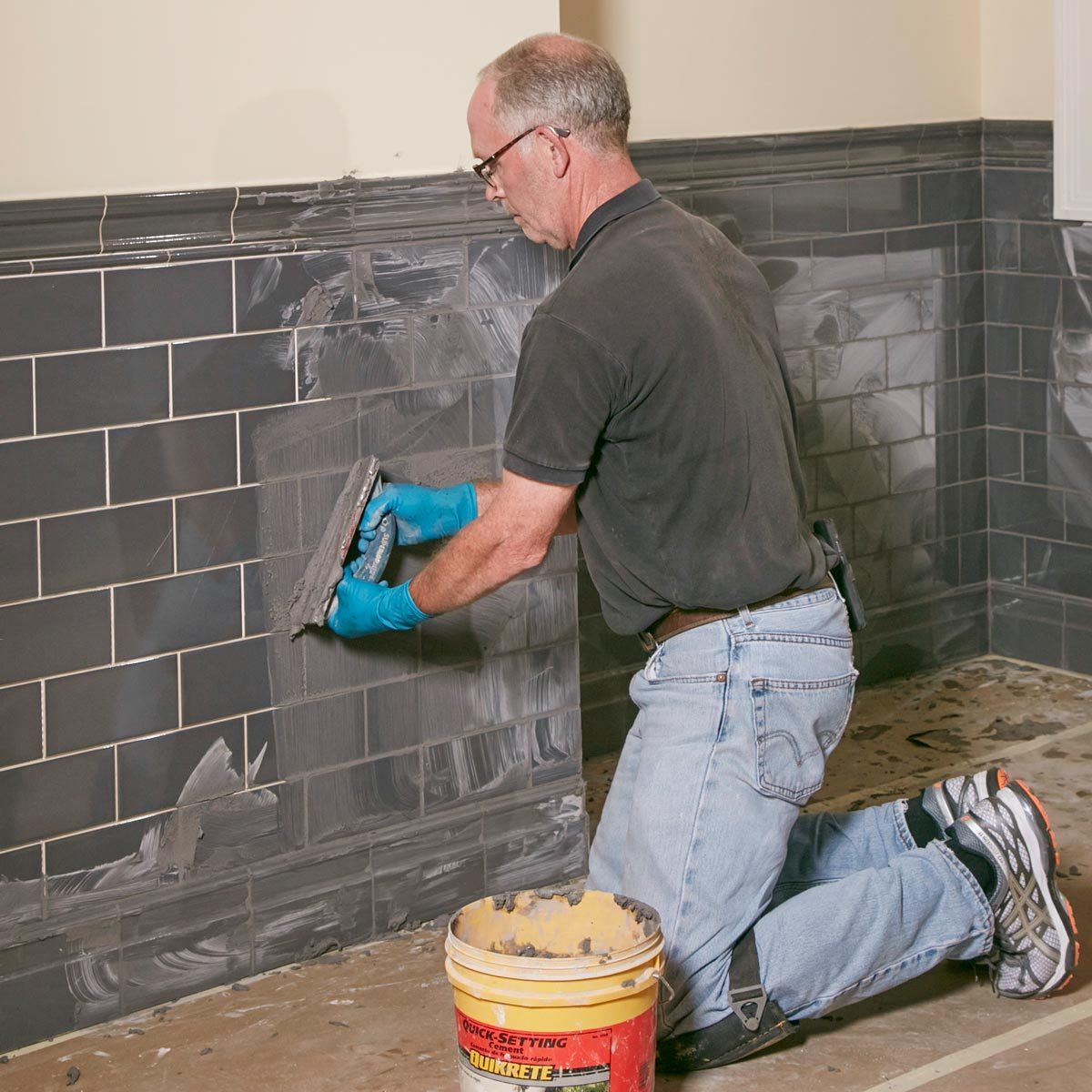 FH16OCT_572_50_085 grout subway tile bathroom remodel install