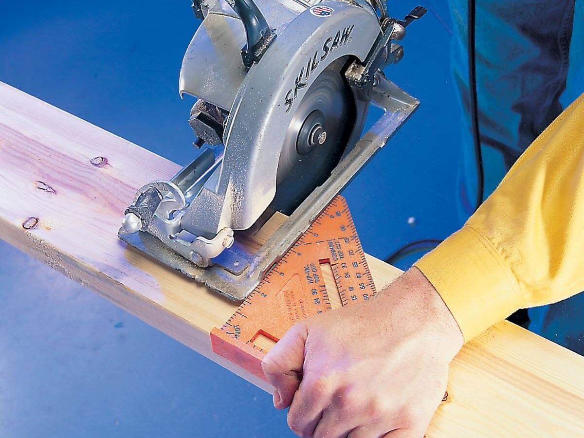 Guiding Saw Cuts