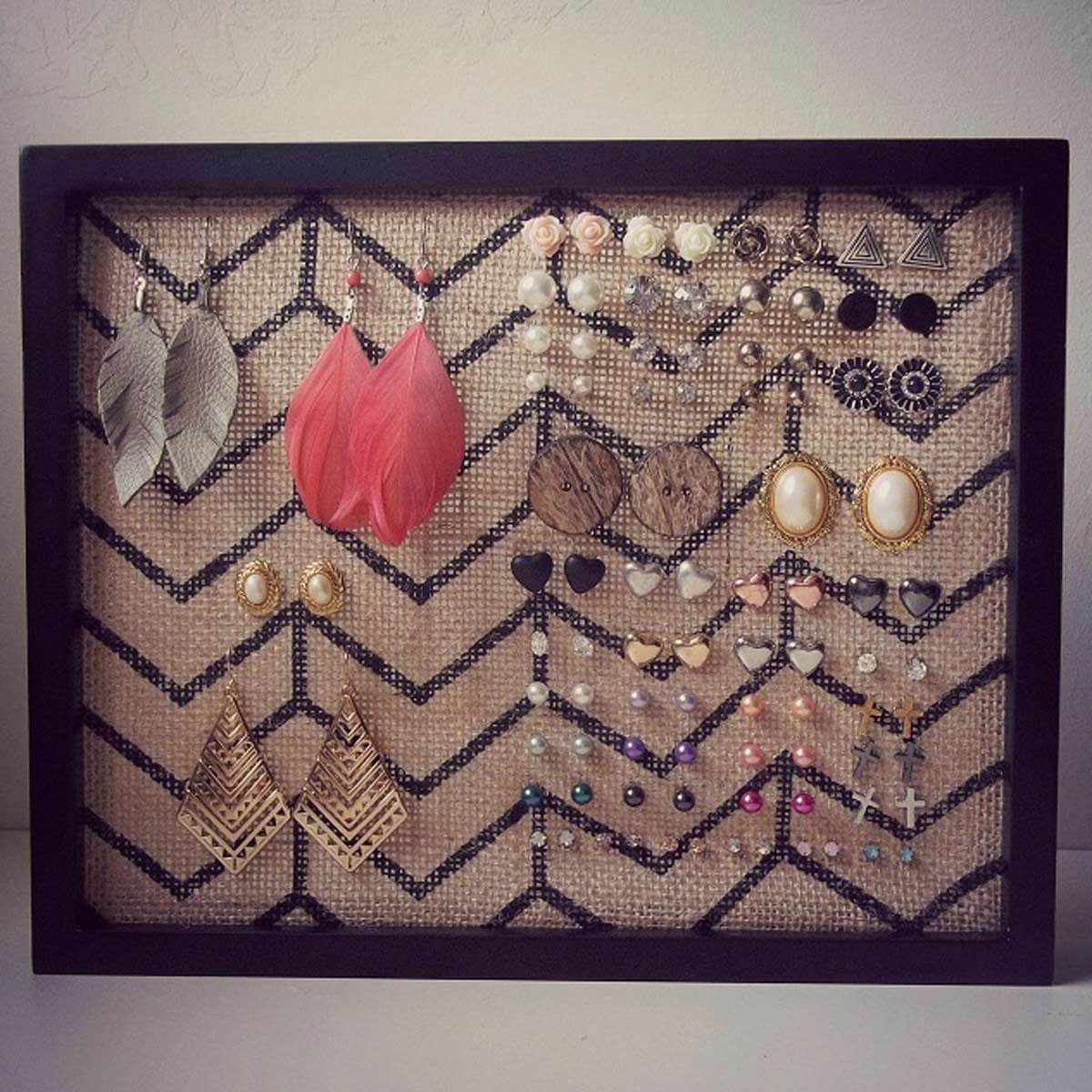 Organize earrings