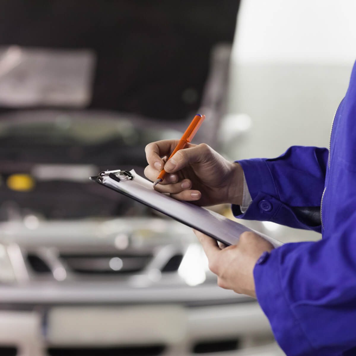 serviced_110219780_01 car service auto shop winter driving tips
