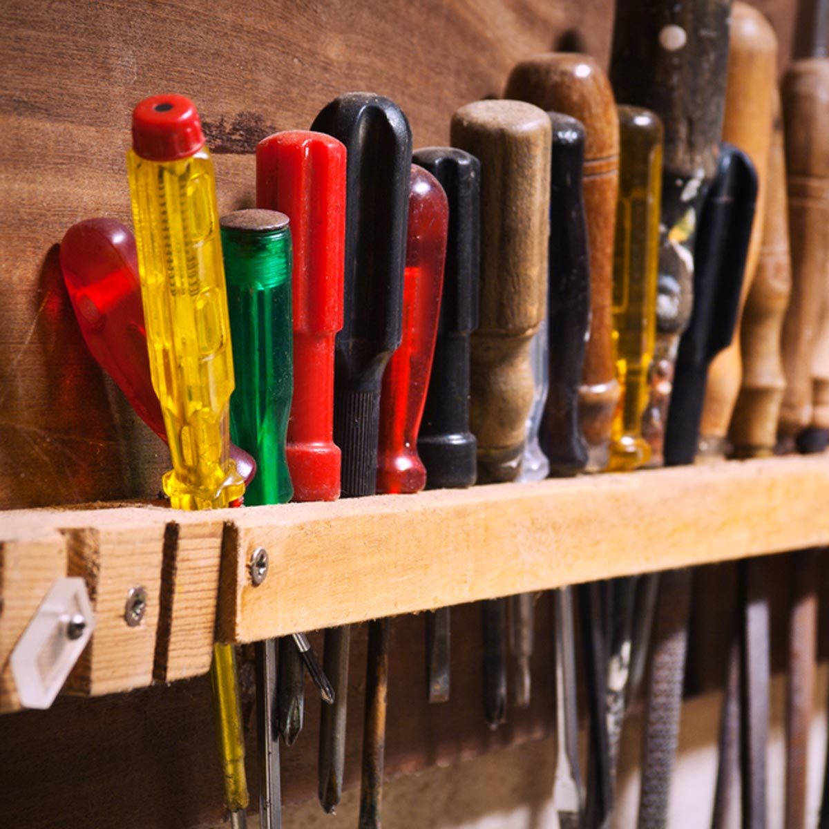 shutterstock_63069544 organized hand tools