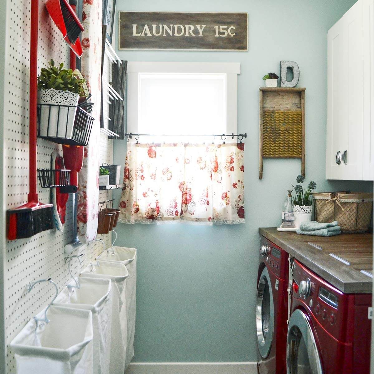 country woman laundry room organization peg board