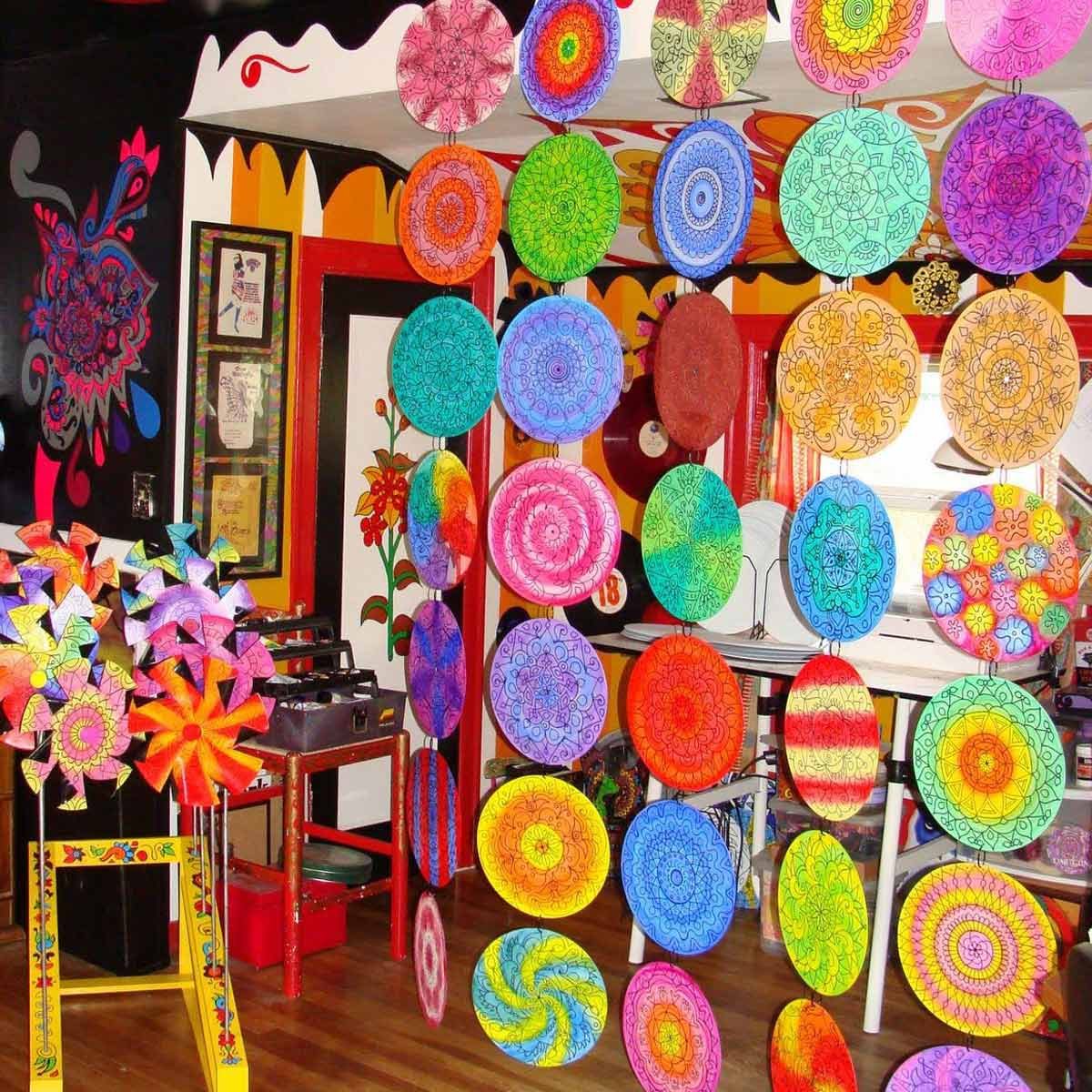 colorful-hanging-room-divider