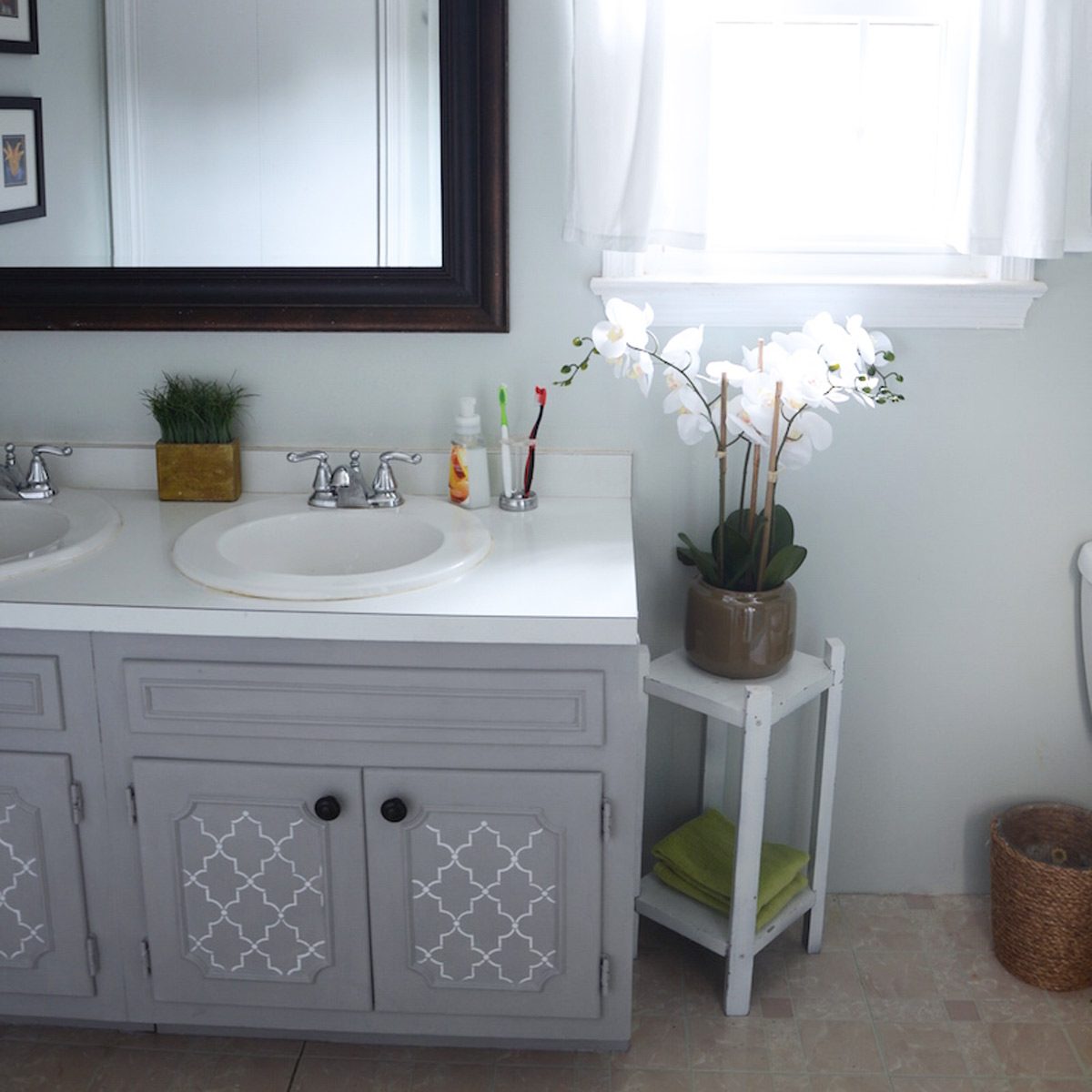 bathroom vanity