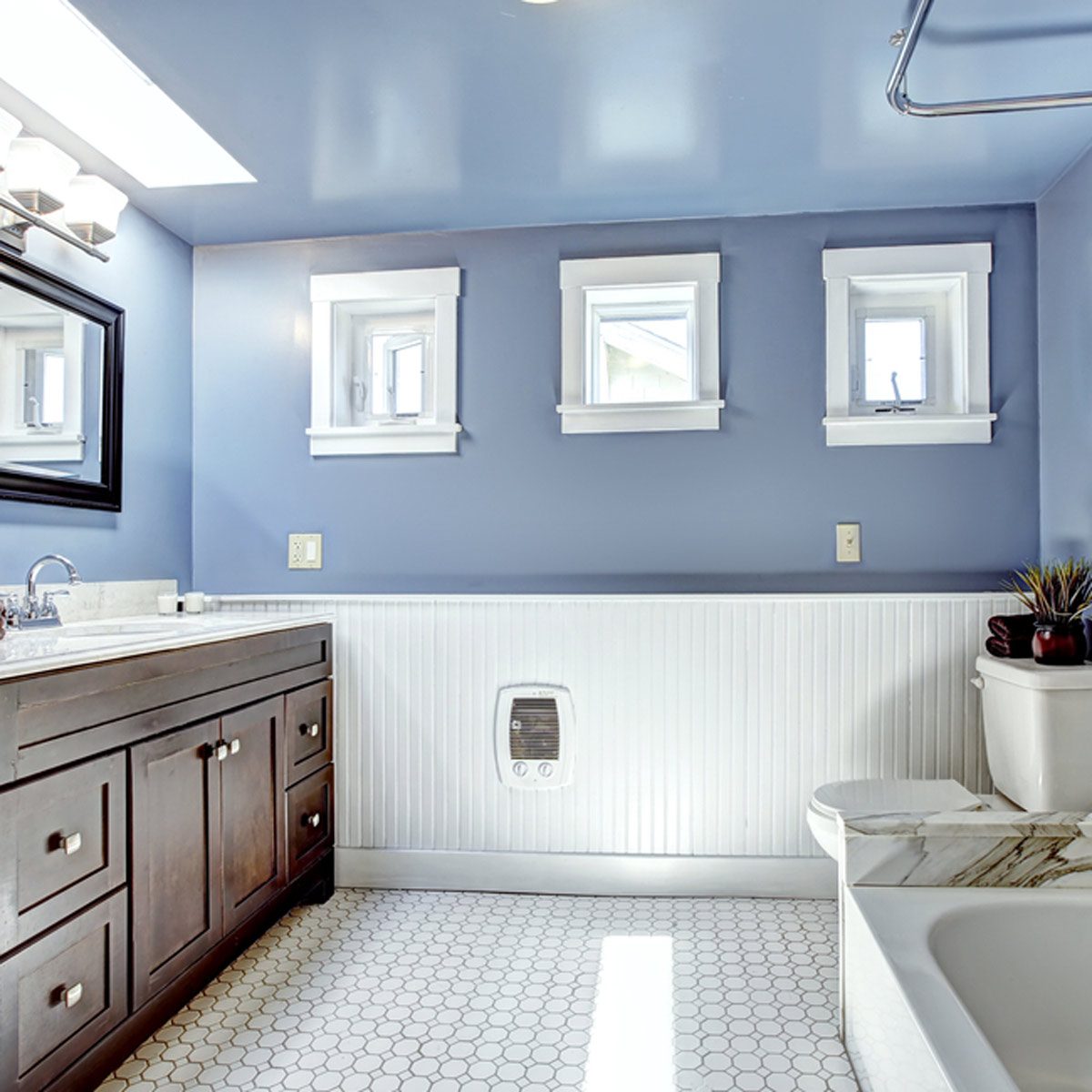 shutterstock_215259730 bathroom wainscoting