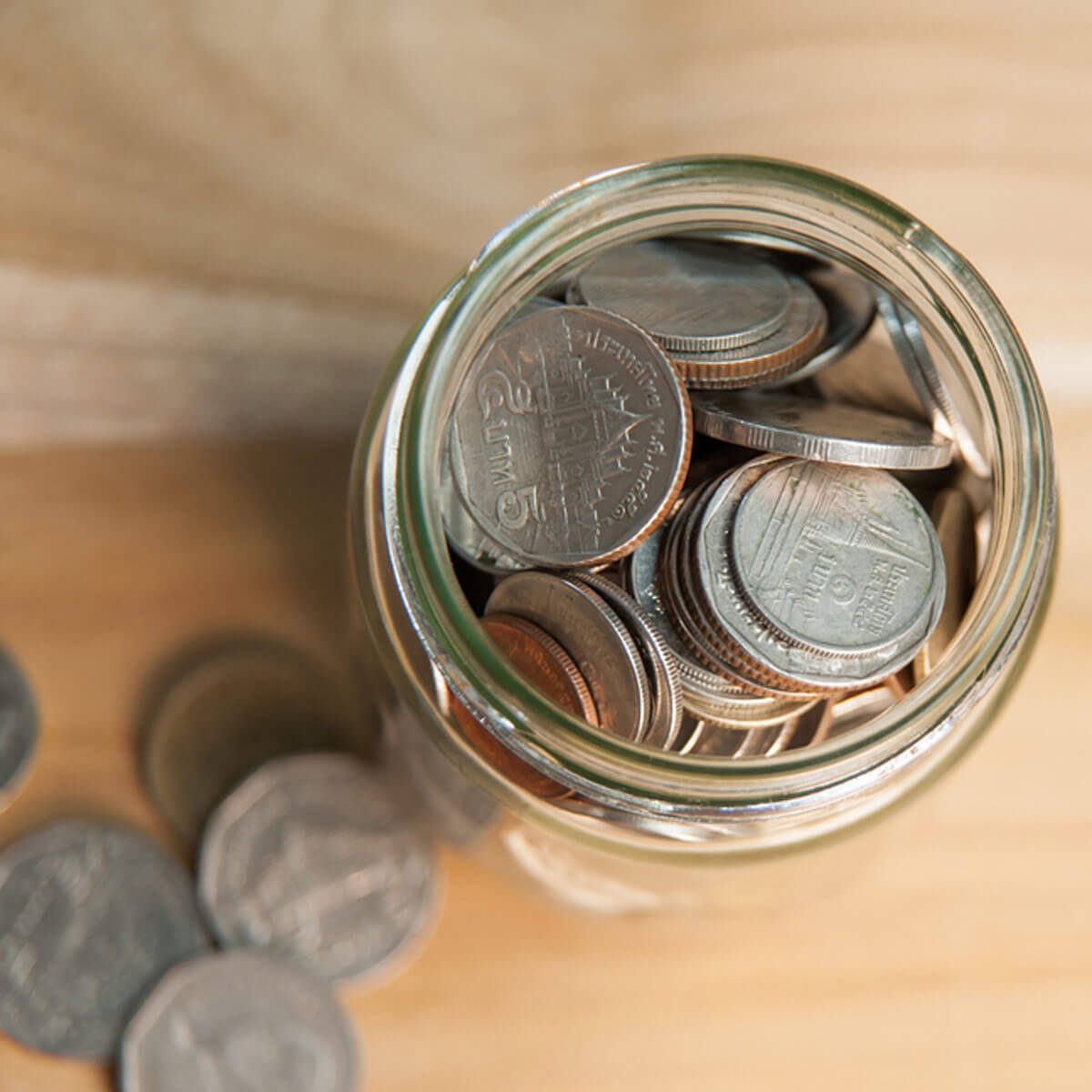 change-jar-of-coins