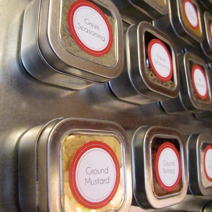 spice-rack-magnetic