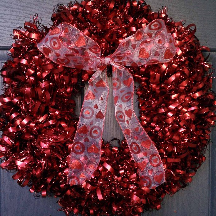 Ribbon and Garland Wreath valentine