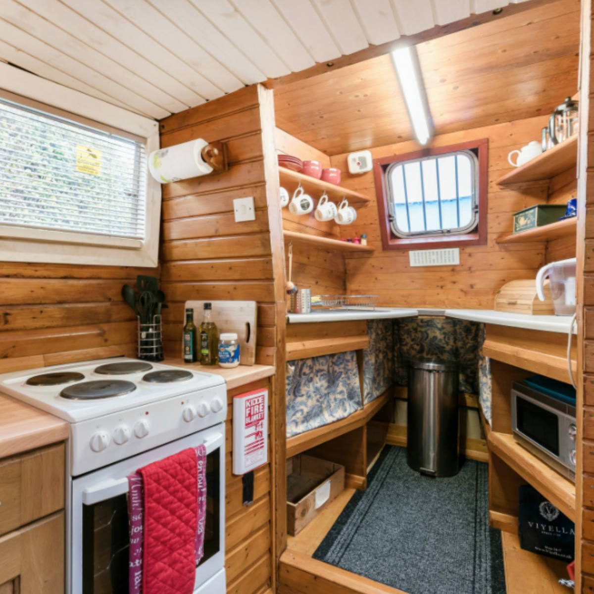 tiny house boat