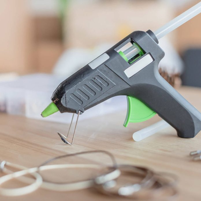 hot glue gun