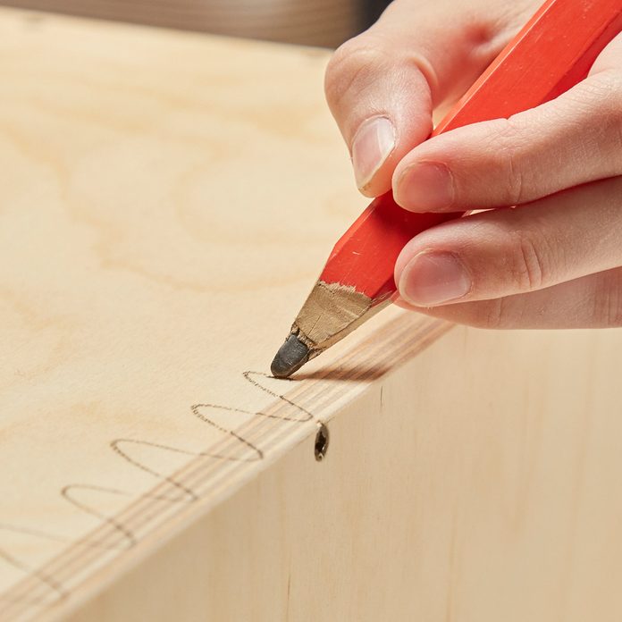 HH visual aid for sanding even surfaces squiggly line