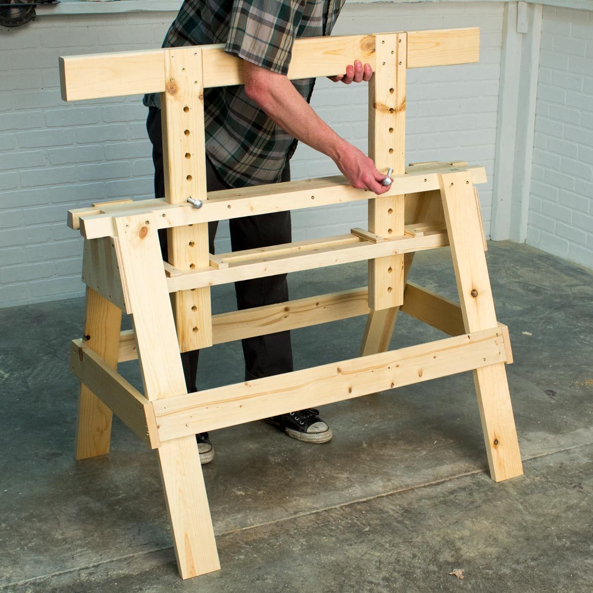 Adjustable Sawhorse