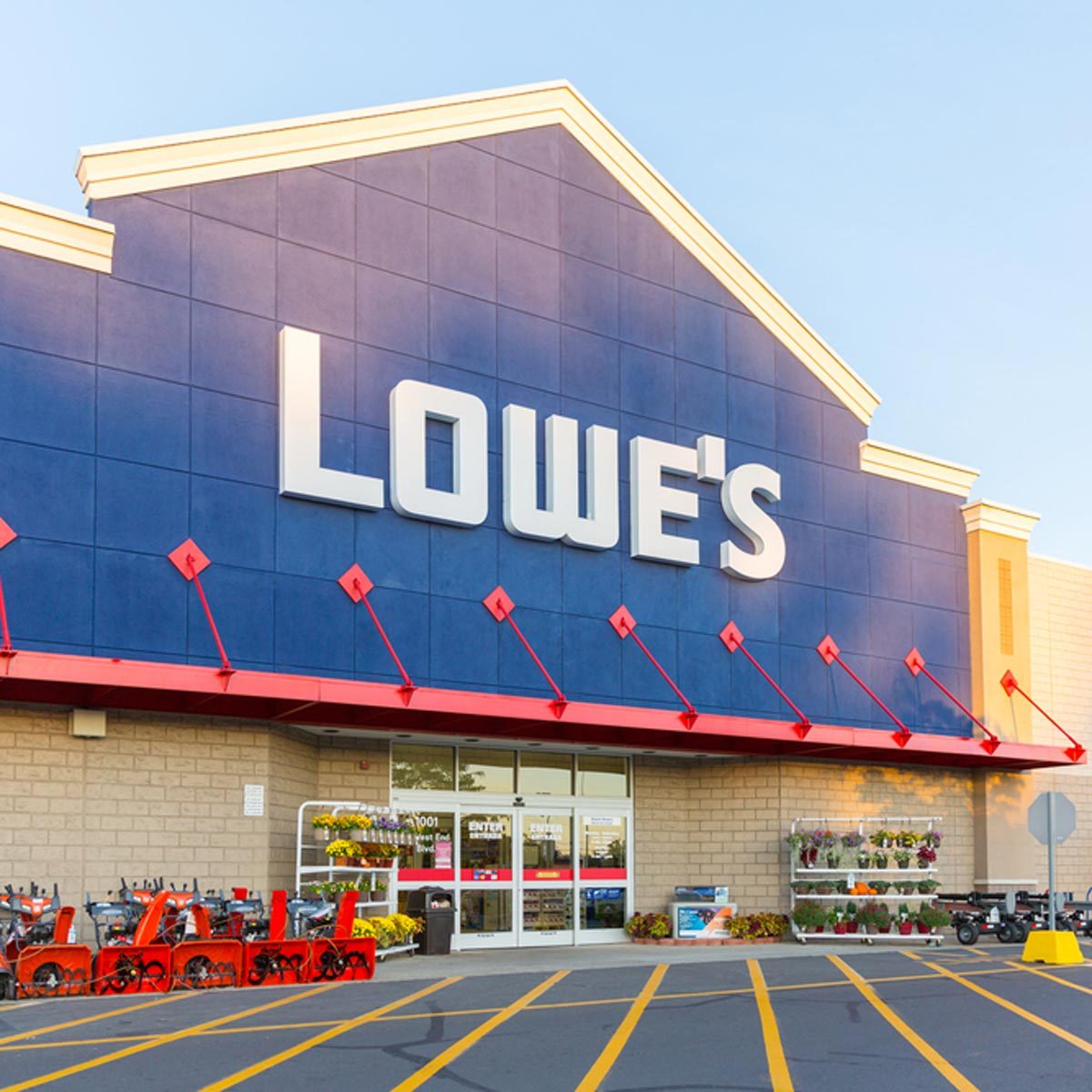 lowes