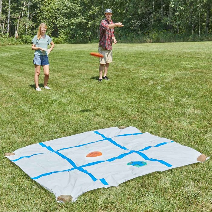 HH Handy Hint Frisbee Tic Tac Toe