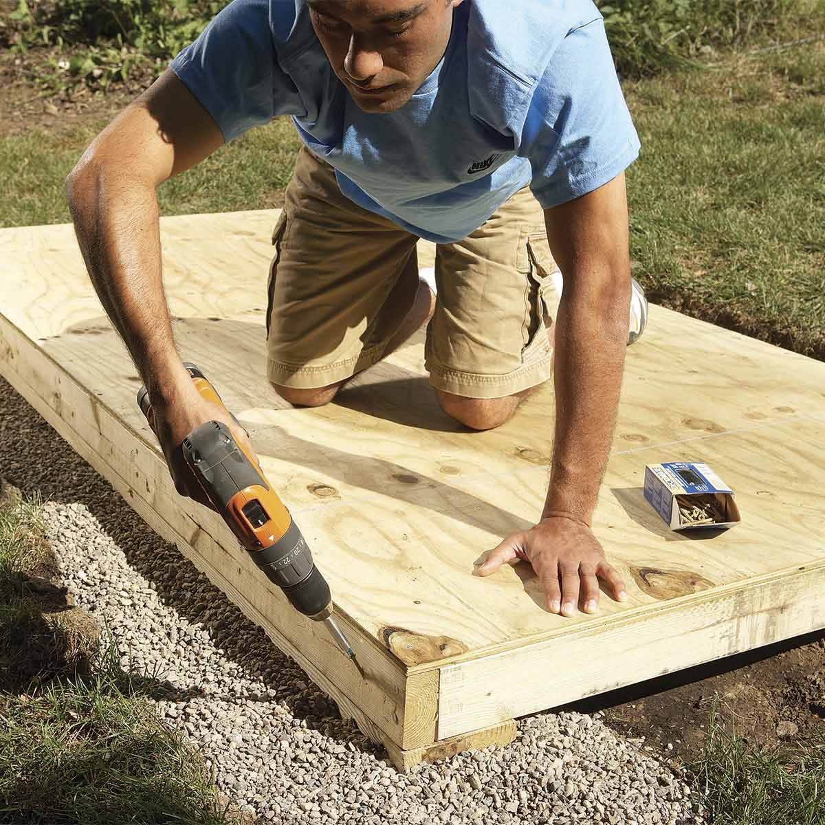 garden storage shed - erecting the walls