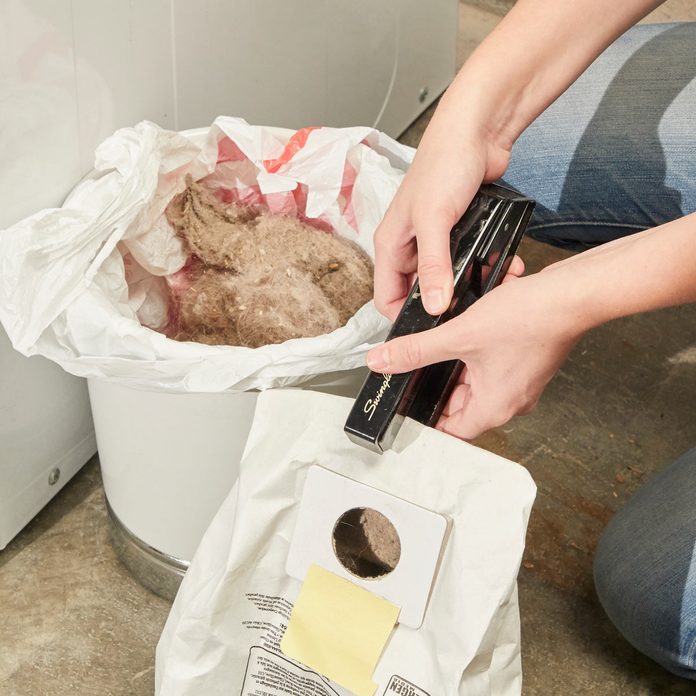 HH Handy Hint reuse vacuum cleaner bag stapler