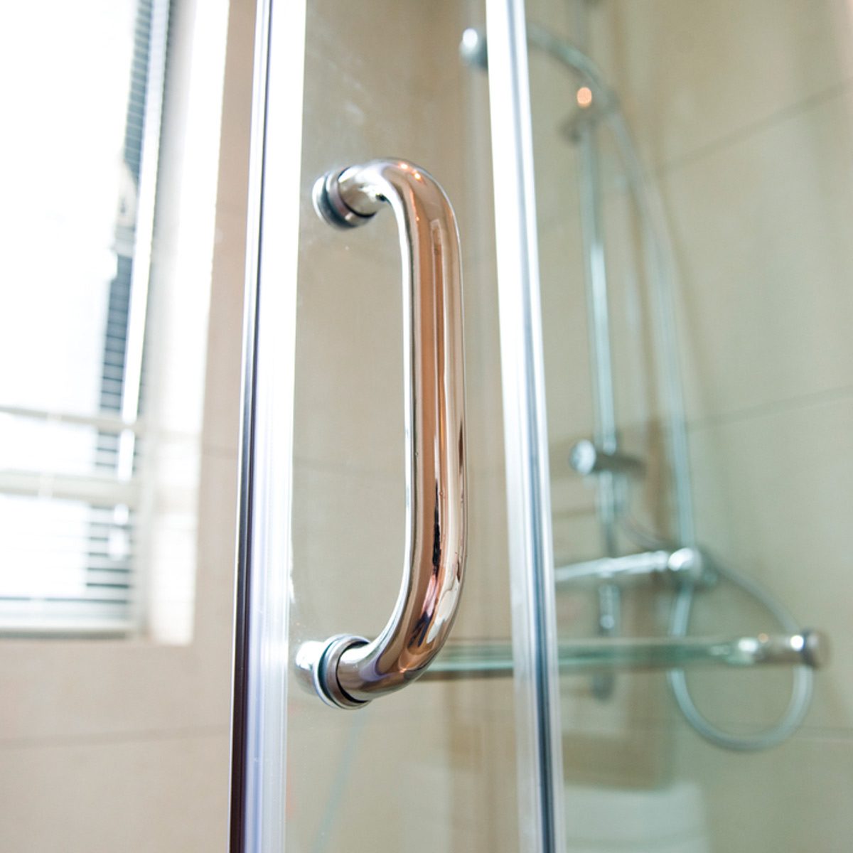 How to Clean Glass Shower Doors