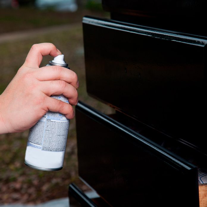 spray paint furniture