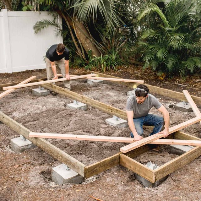 FH19MAY_594_50_009-1200 platform deck