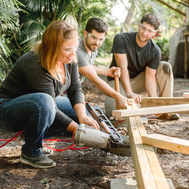 FH19MAY_594_50_010-1200 platform deck