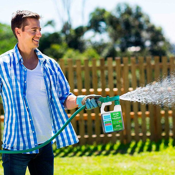 liquid lawn Fertilizer