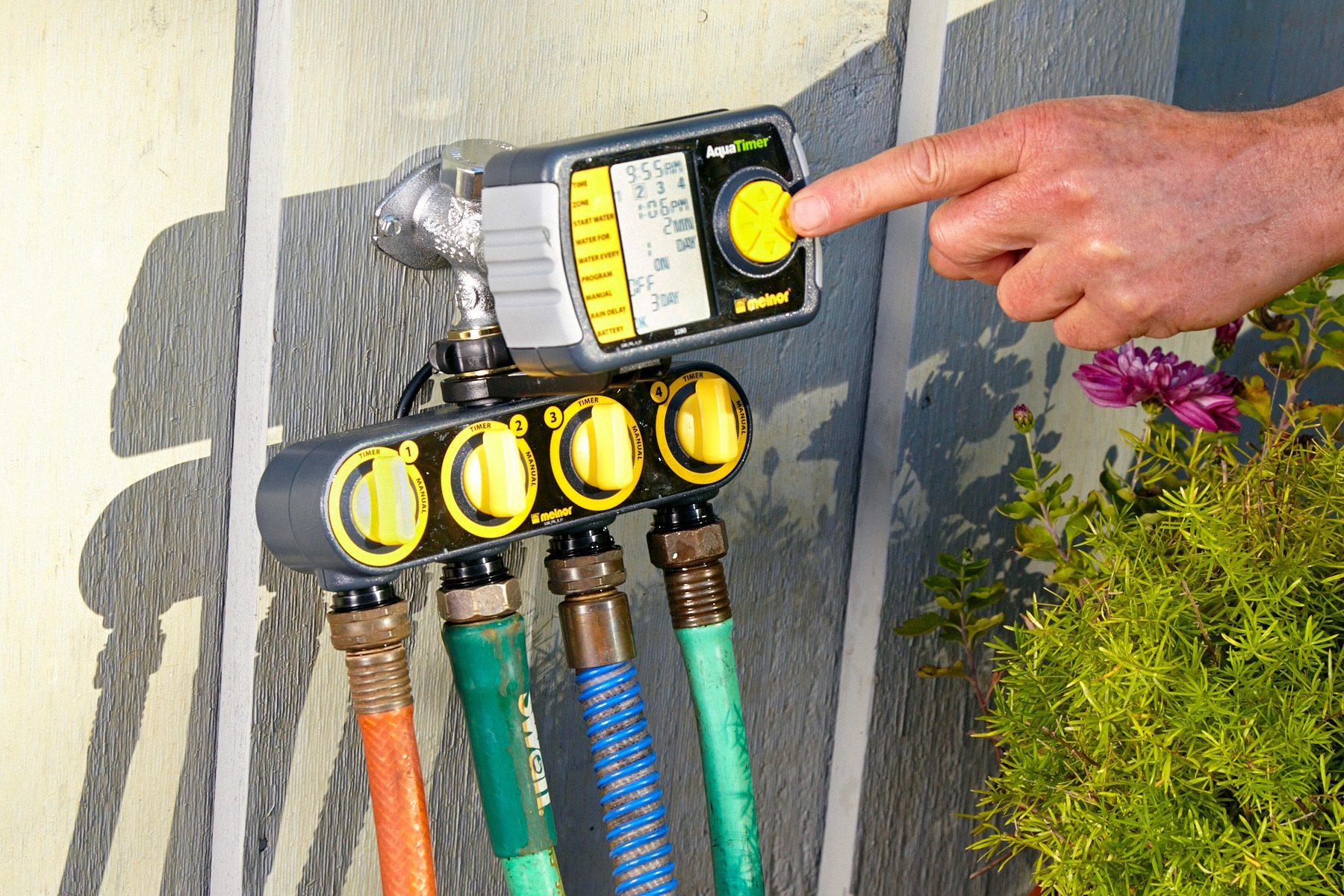 10 Smart And Effective Ways To Water Your Lawn