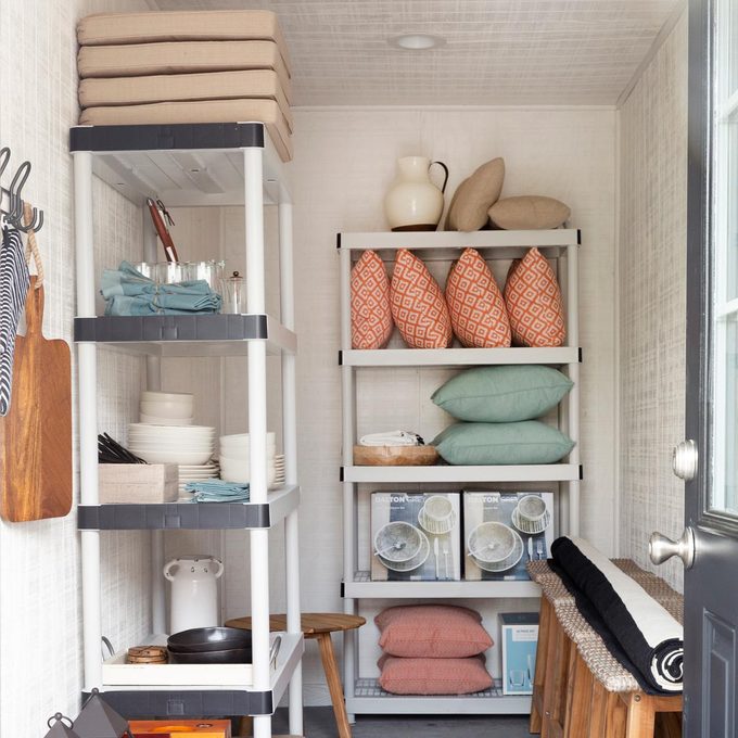 Outdoor storage cabinet