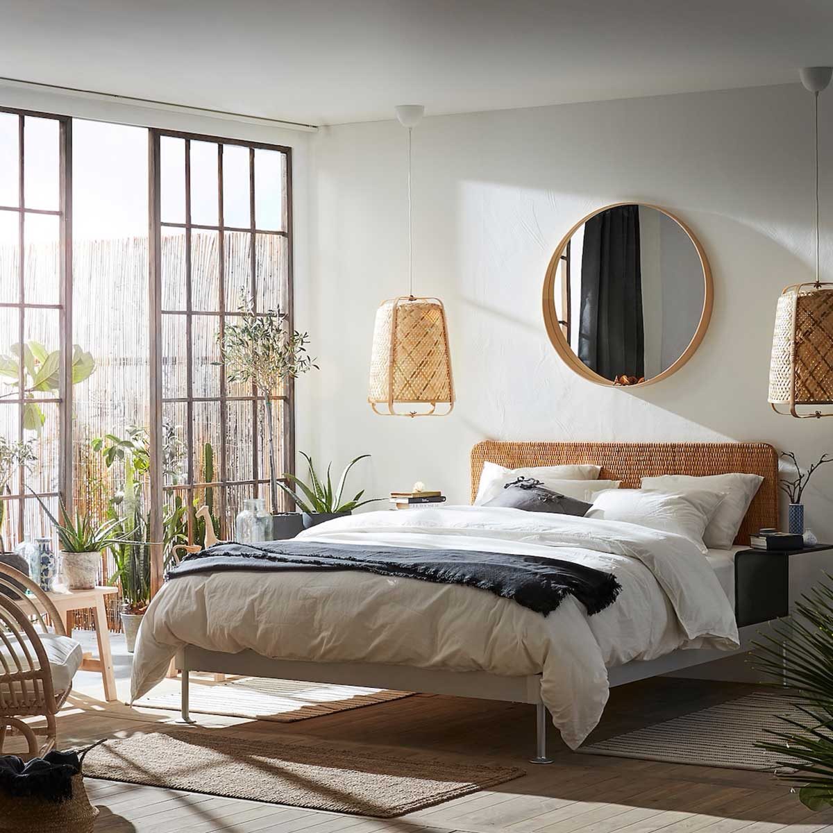 Bedroom with cool-toned gray accents