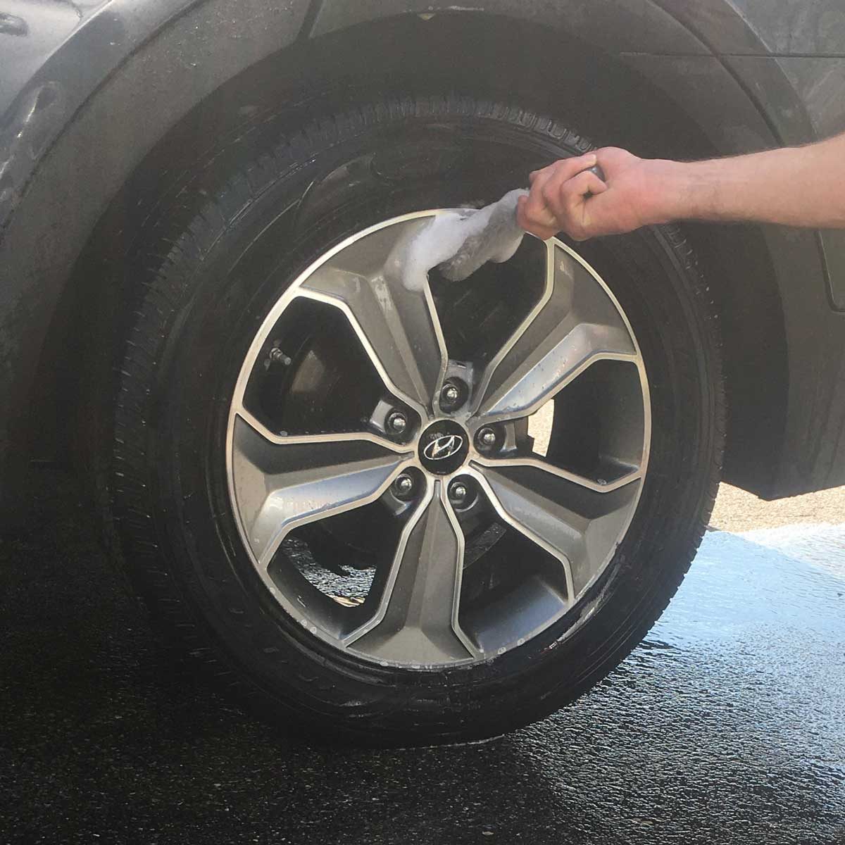 Cleaning tires