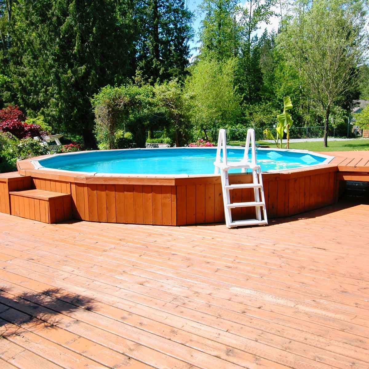 Above ground pool