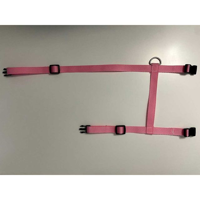 Attach the Stomach Strap and D-Ring