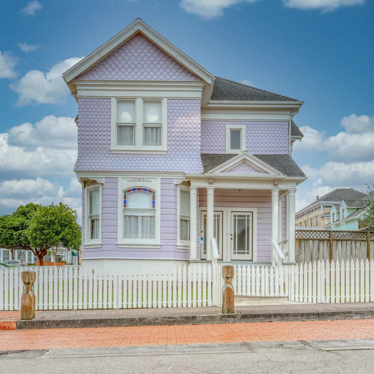 victorian home architectural style