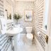 10 Small Bathroom DÃ©cor Ideas