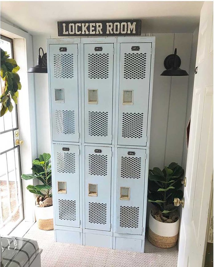 Entry Lockers