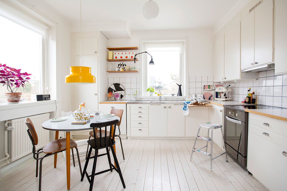 White Kitchen 